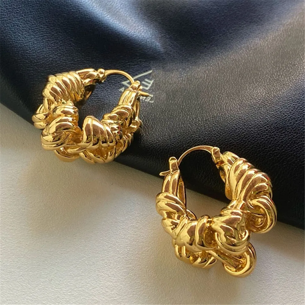 EuropeAnd The United States 2022 Trend New Metal Winding Earrings For Women Fashion Cold Atmosphere Girl Jewelry Accessories