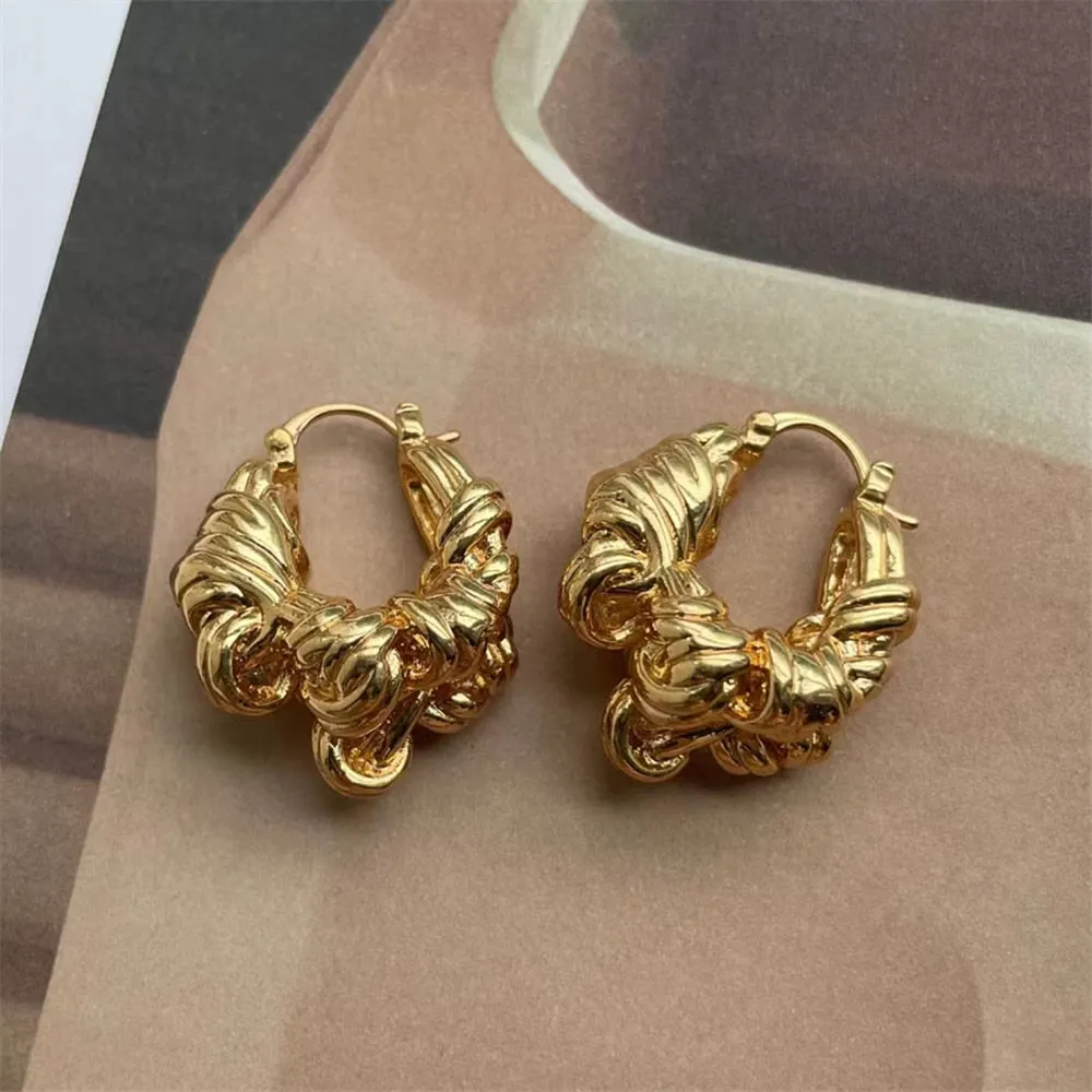 EuropeAnd The United States 2022 Trend New Metal Winding Earrings For Women Fashion Cold Atmosphere Girl Jewelry Accessories